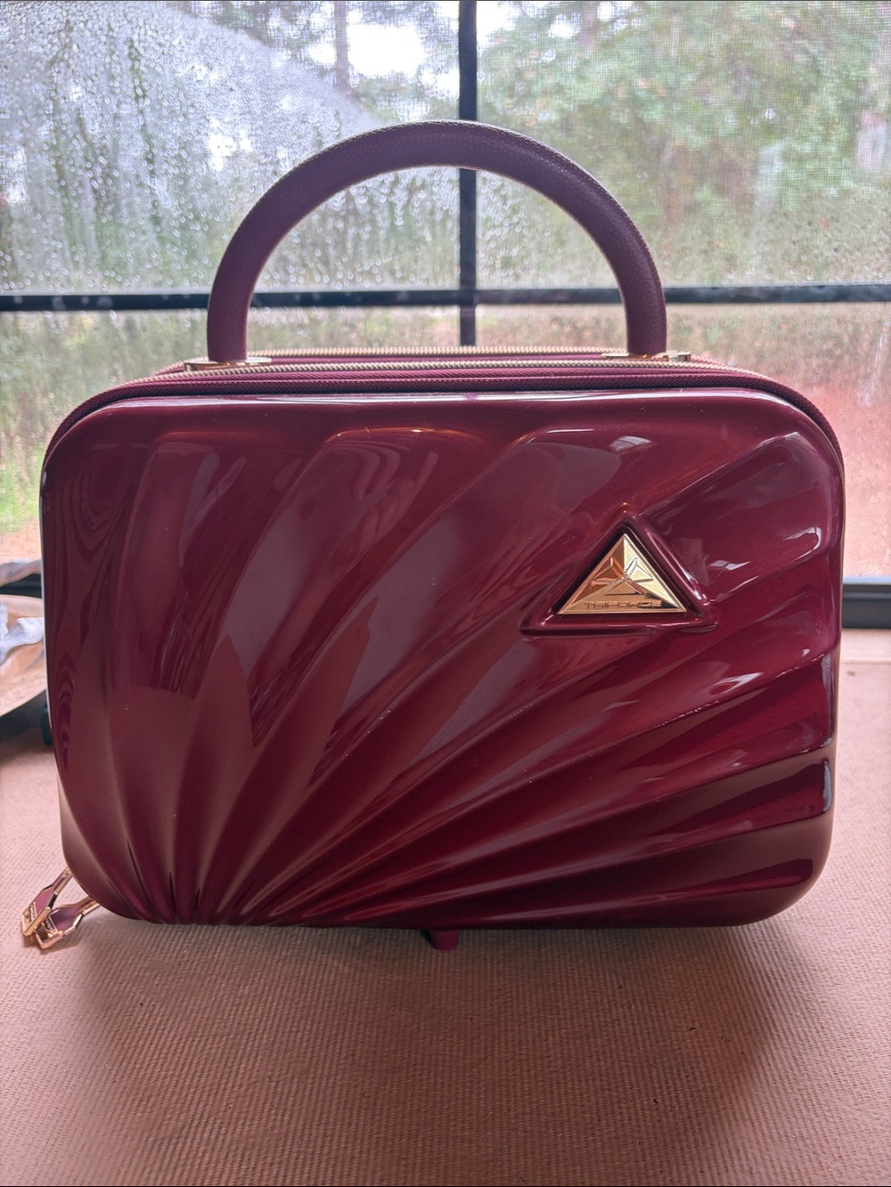 Triforce  Wine Red Structured Cosmetic Case with Top Handle missing long strap